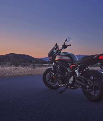 Honda CB1000F, Bagaimana Warisan CB750F dan CB900F Membentuk Naked Bike Baru Ini.