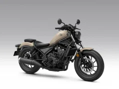 Honda CMX500 menjadi model E-Clutch terbaru sebagai bagian dari evolusi Rebel.