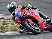 Honda CBR600RR 2027 mendapatkan rem baru, desain yang direvisi, dan elektronik yang diperbarui.