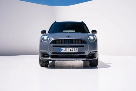 Mini Countryman Mendapatkan Varian Baru yang Tangguh dengan Suspensi Lebih Tinggi dan Ban yang Lebih Besar