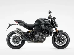 Ducati Monster Dark bertenaga V2 terungkap dengan harga peluncuran spesial.