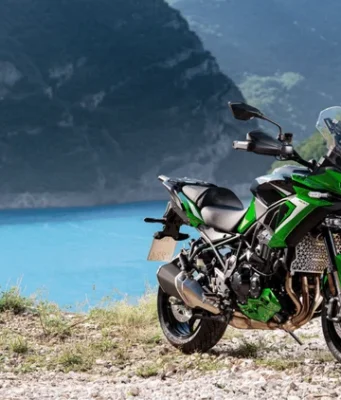 Kawasaki Versys 900 serba baru diluncurkan dengan mesin yang terinspirasi dari Z900.