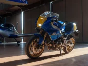 Yamaha XSR900 GP mendapatkan penyegaran warna Legend Blue untuk tahun 2027.